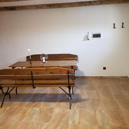Apartmán s vinným sklepem VIKTORIE Pouzdřany Pouzdrany Exterior foto